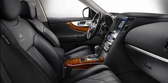 infiniti FX Цвет интерьера и вариант отделки: Натуральная кожа Graphite / Дерево (палисандр)